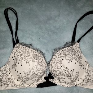 Victoria's secret 32B very sexy push-up